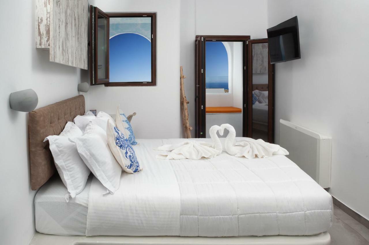 Couette-café Irene Fira (Santorini)