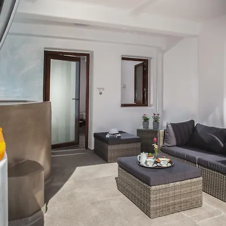 Irene City Villas Fira  Extérieur photo