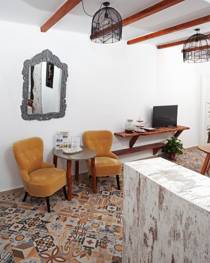 B&B Irene Fira (Santorini)